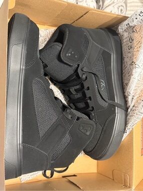 Volcom Men's Black High-Top Sneakers